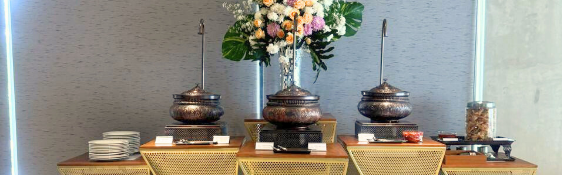 Banquet Table